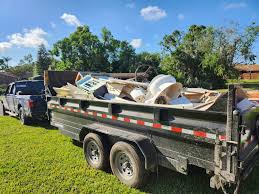 Best Garage Cleanout  in Lake In The Hls, IL